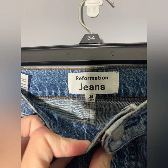 Reformation Liza Ultra High Rise Straight Jeans in Malta Wash Size 25 - Picture 3 of 6